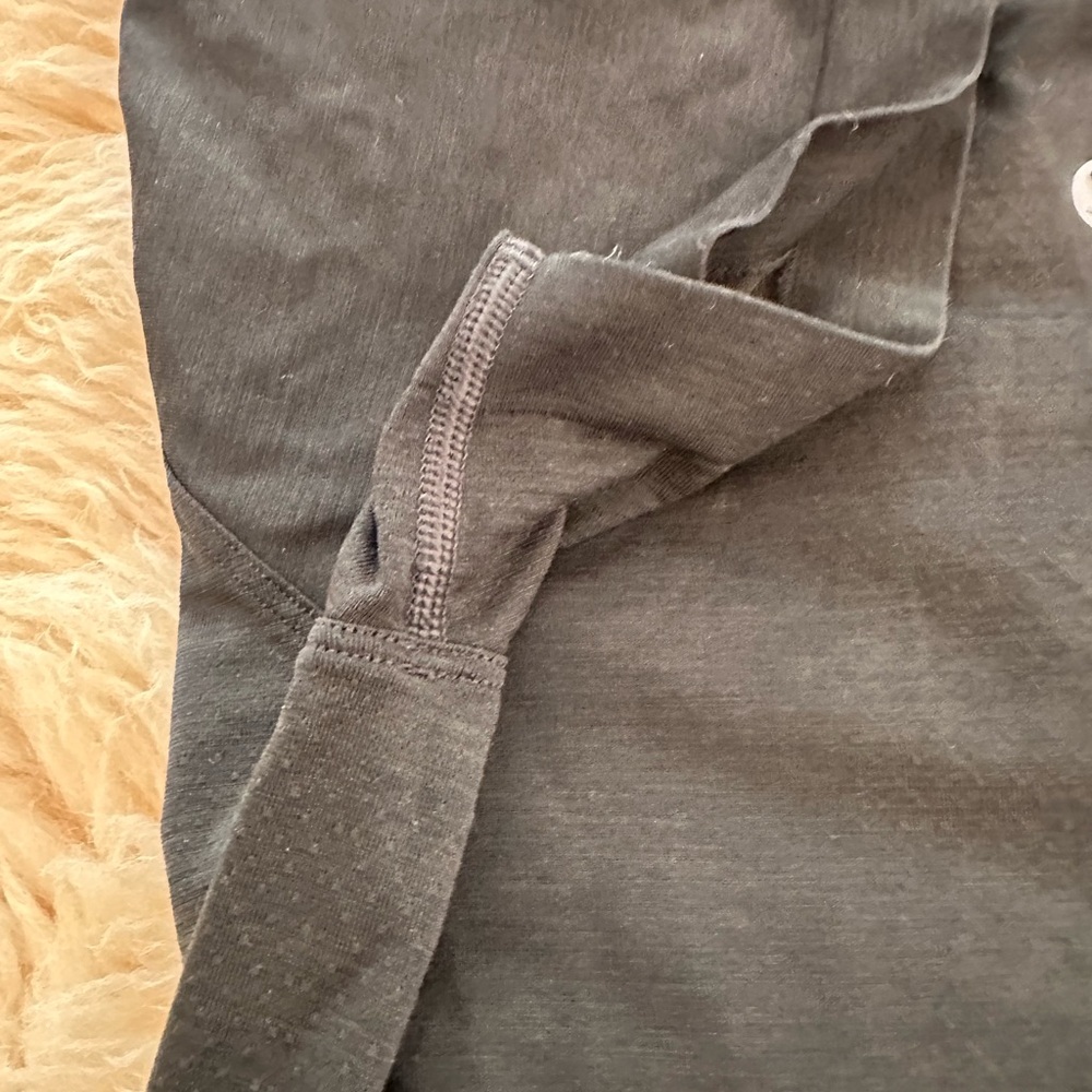 Lululemon top - Picture 4 of 5